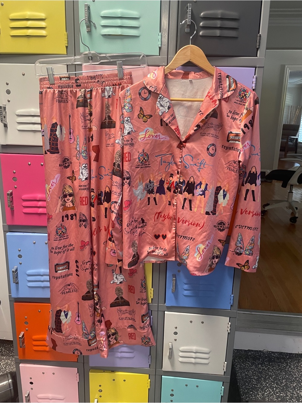 Taylor Swift themed pajama set, S